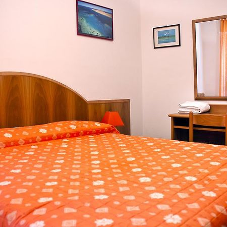 B&B Il Colle Serra San Quirico Bagian luar foto